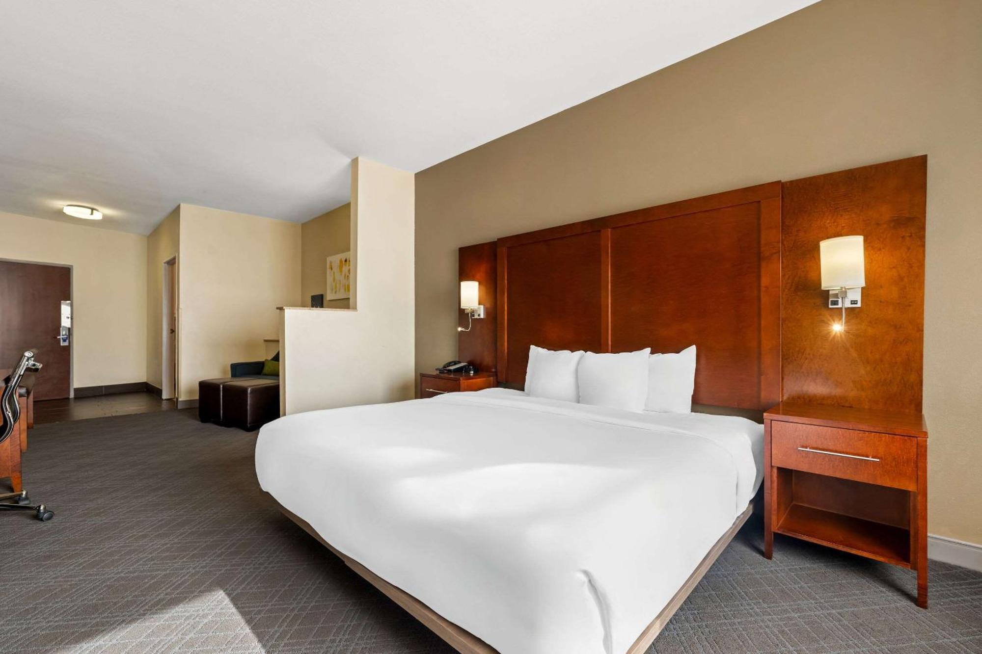 Comfort Suites Cullman I-65 Exit 310 מראה חיצוני תמונה